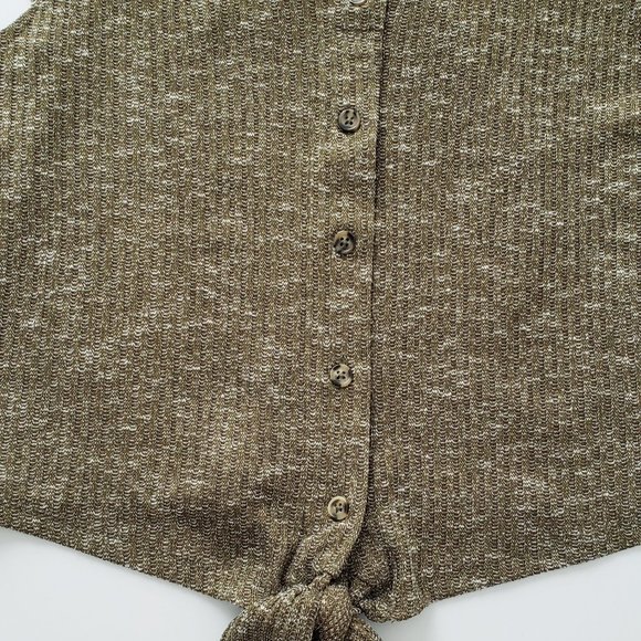 ALMOST FAMOUS Button Front Tie Top - Picture 3 of 8